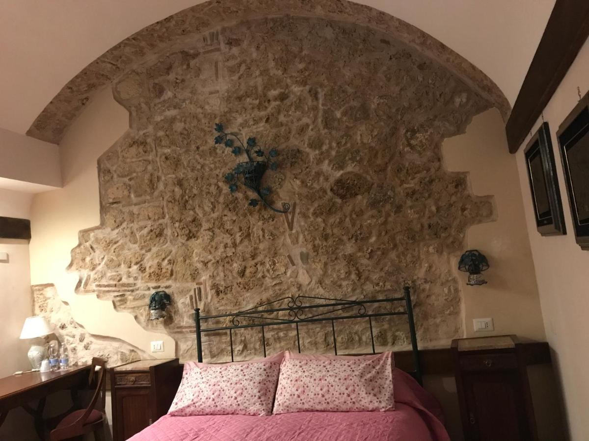 Le Prigioni Del Palazzo B&B Sora Exterior photo